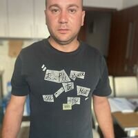 Продавец Ігорь Карачковський