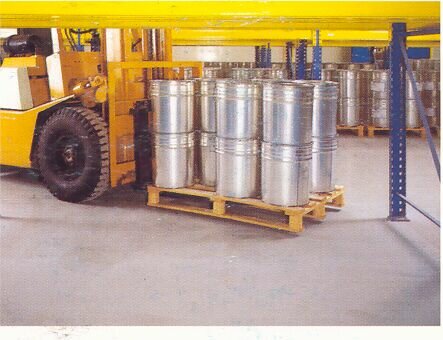 Полімерні матеріали "Анкопласт" на основі епоксидів для полімерних покриттів підлог та стін