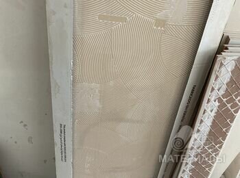 EBE464E1-2055-40FE-93F6-F303D1EE8996