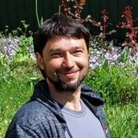 Продавец Евгений Оноприенко