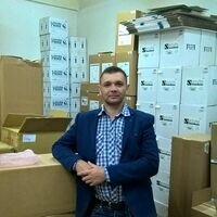 Продавец Владимир Сахно